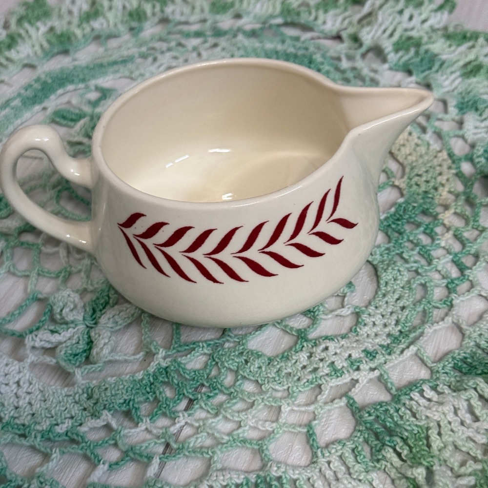 Homer Laughlin Vintage Creamer Red Laurel Leaf Pattern A 54 N 6 USA Ceramic 1954